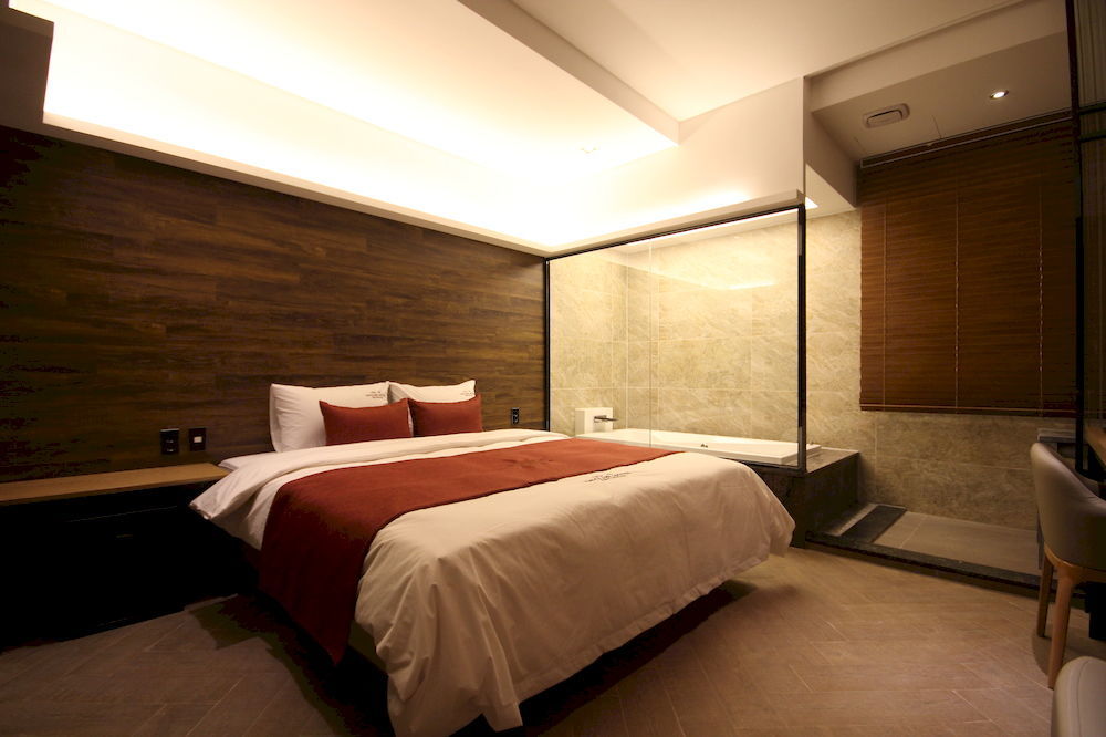 The Club Hotel Seomyeon Busan Ngoại thất bức ảnh
