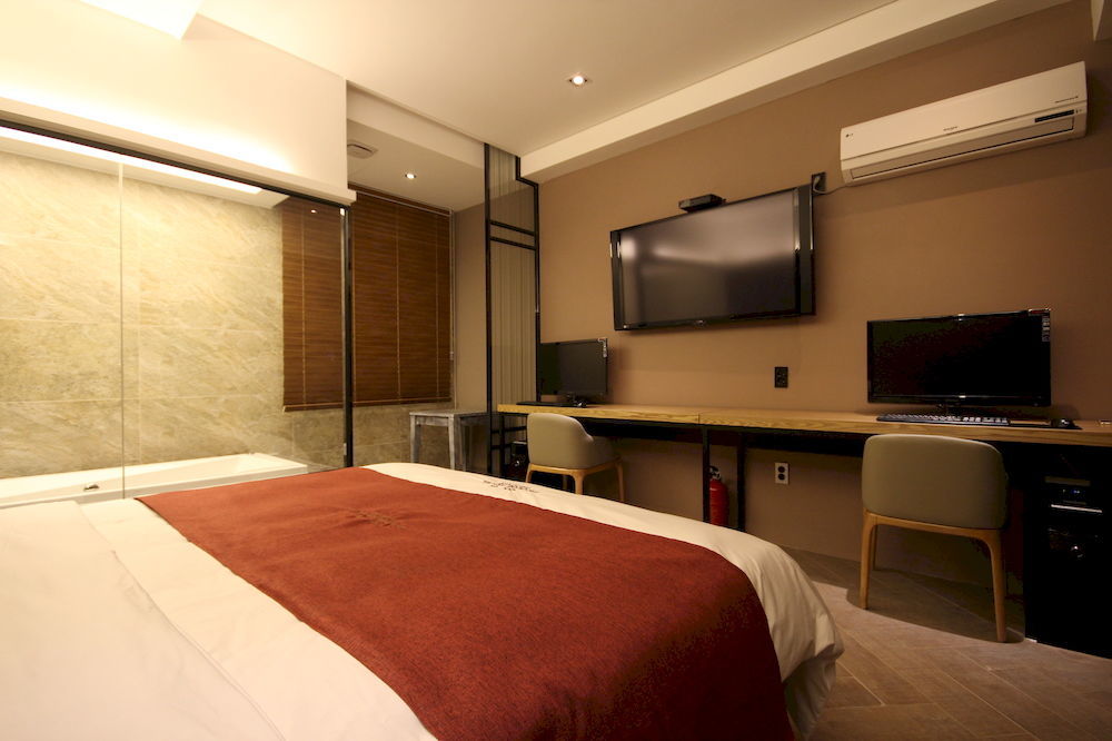 The Club Hotel Seomyeon Busan Ngoại thất bức ảnh
