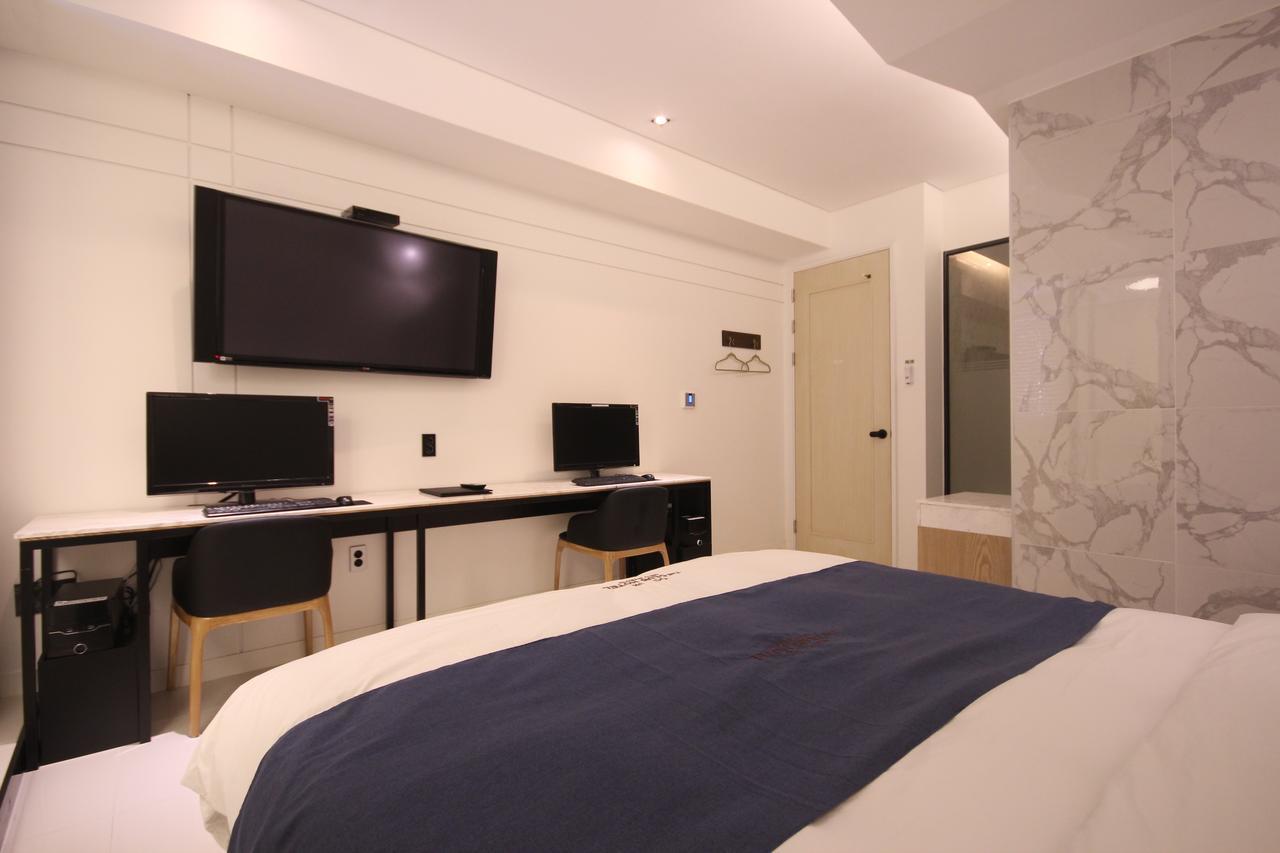 The Club Hotel Seomyeon Busan Ngoại thất bức ảnh
