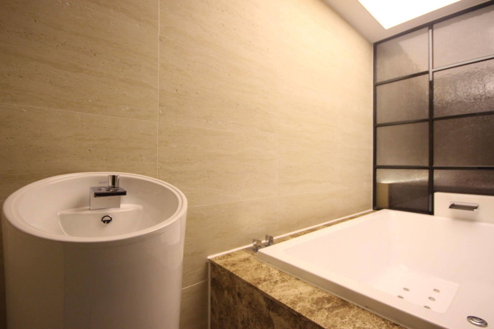 The Club Hotel Seomyeon Busan Ngoại thất bức ảnh
