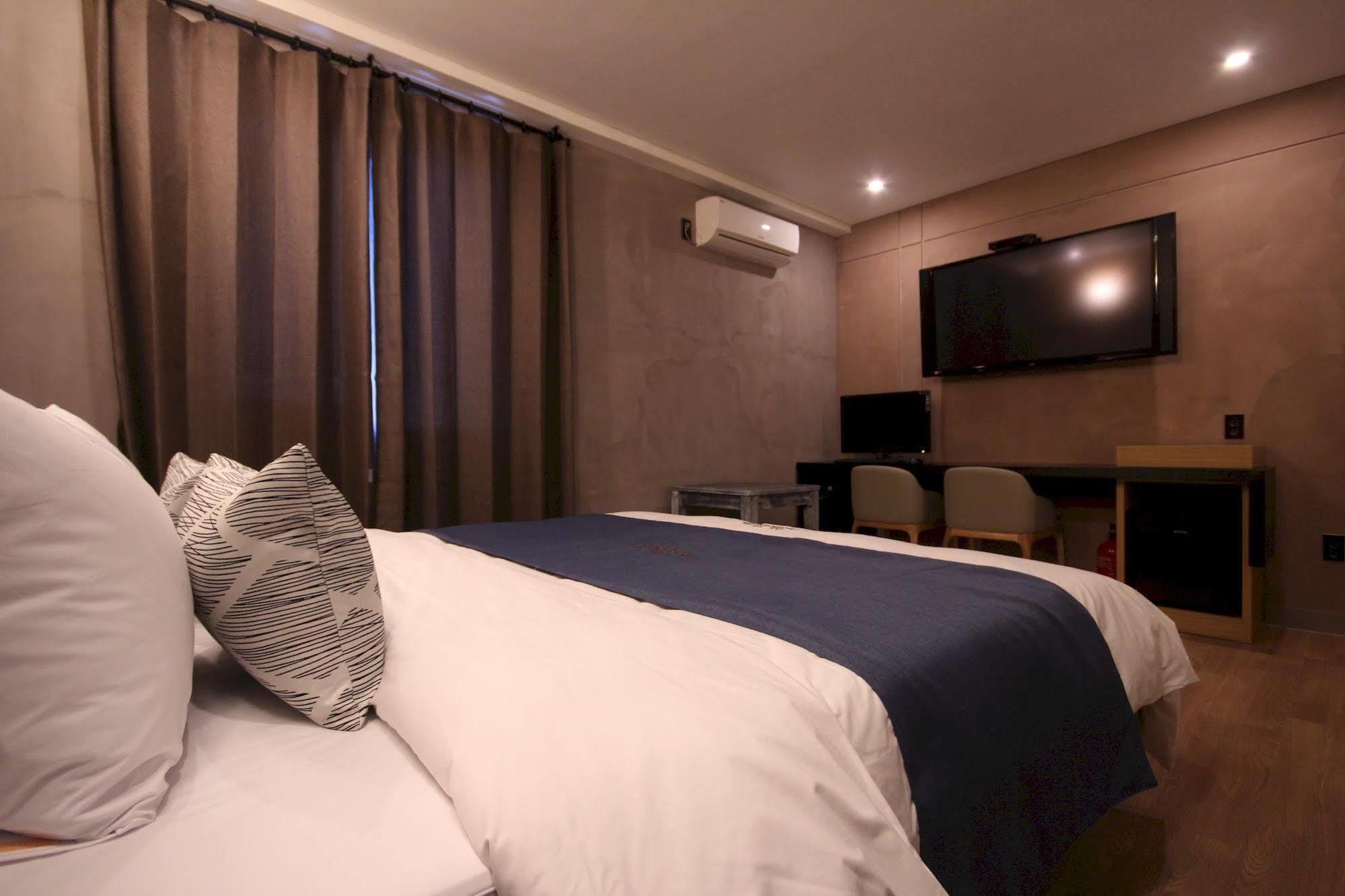 The Club Hotel Seomyeon Busan Ngoại thất bức ảnh